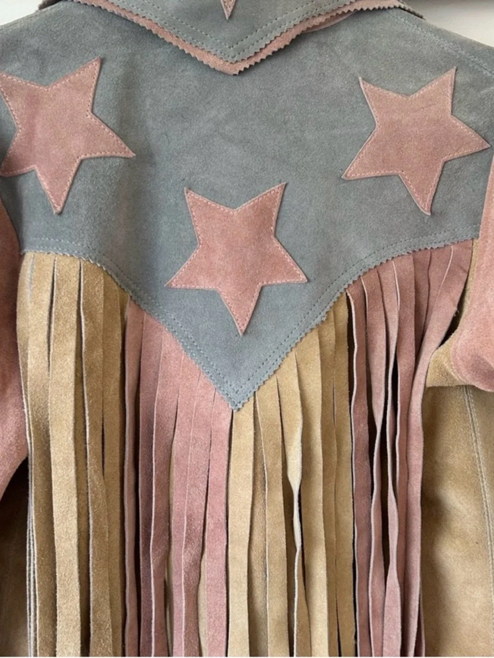 COACHELLA OR STAGECOACH!! Fringed Suede Star-Appliqué Jacket - Picture 6 of 6